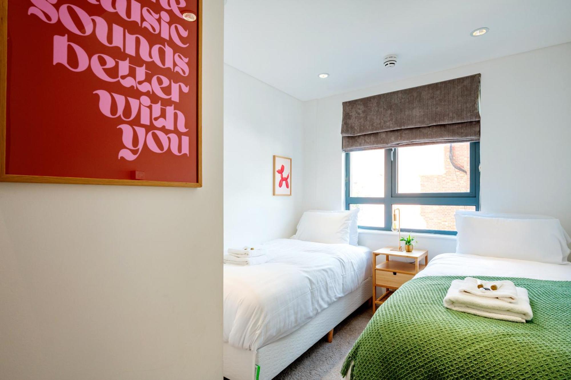 Appartement Urban Haven A Central Modern Gem