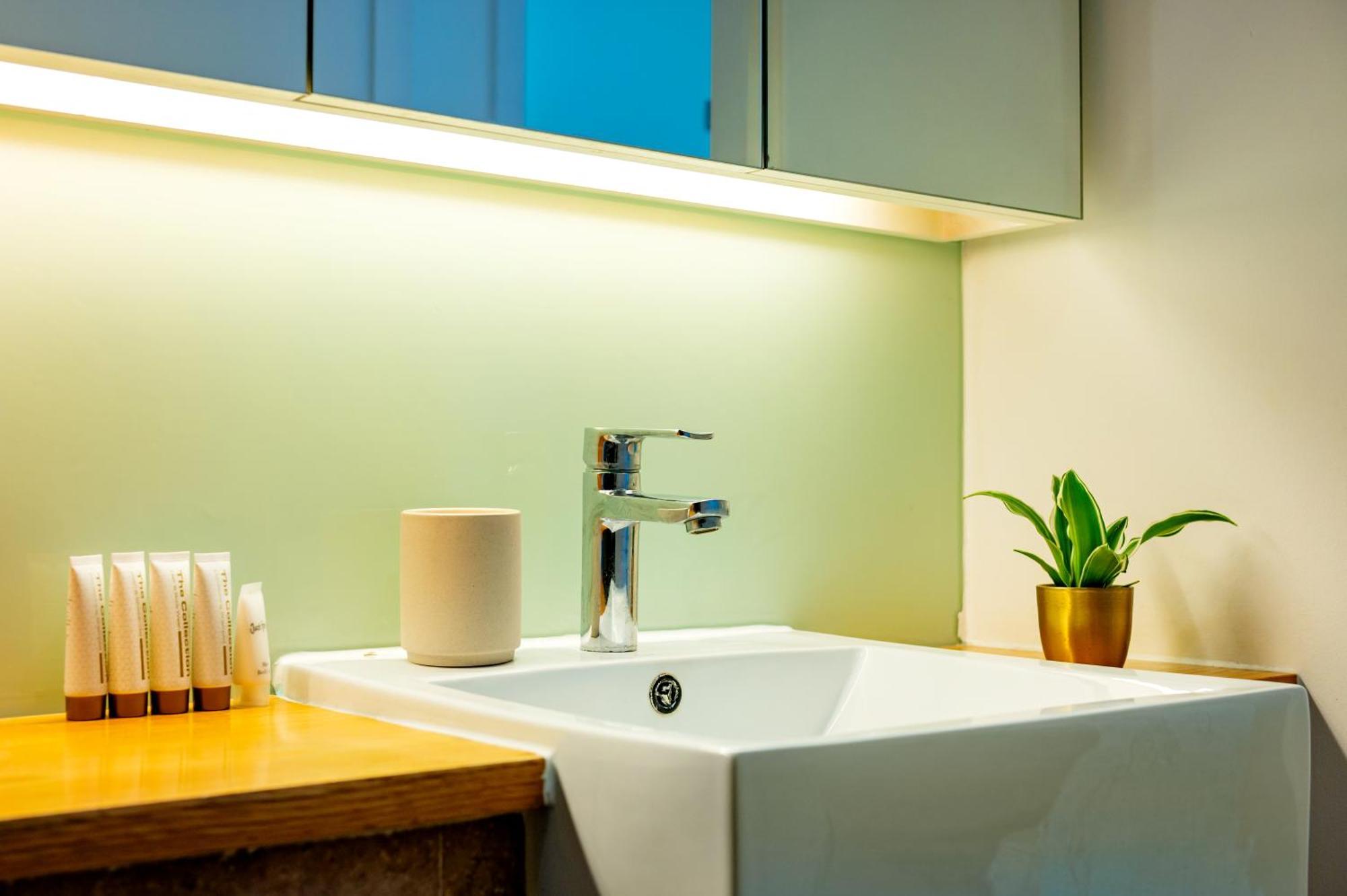 Urban Haven A Central Modern Gem Appartement