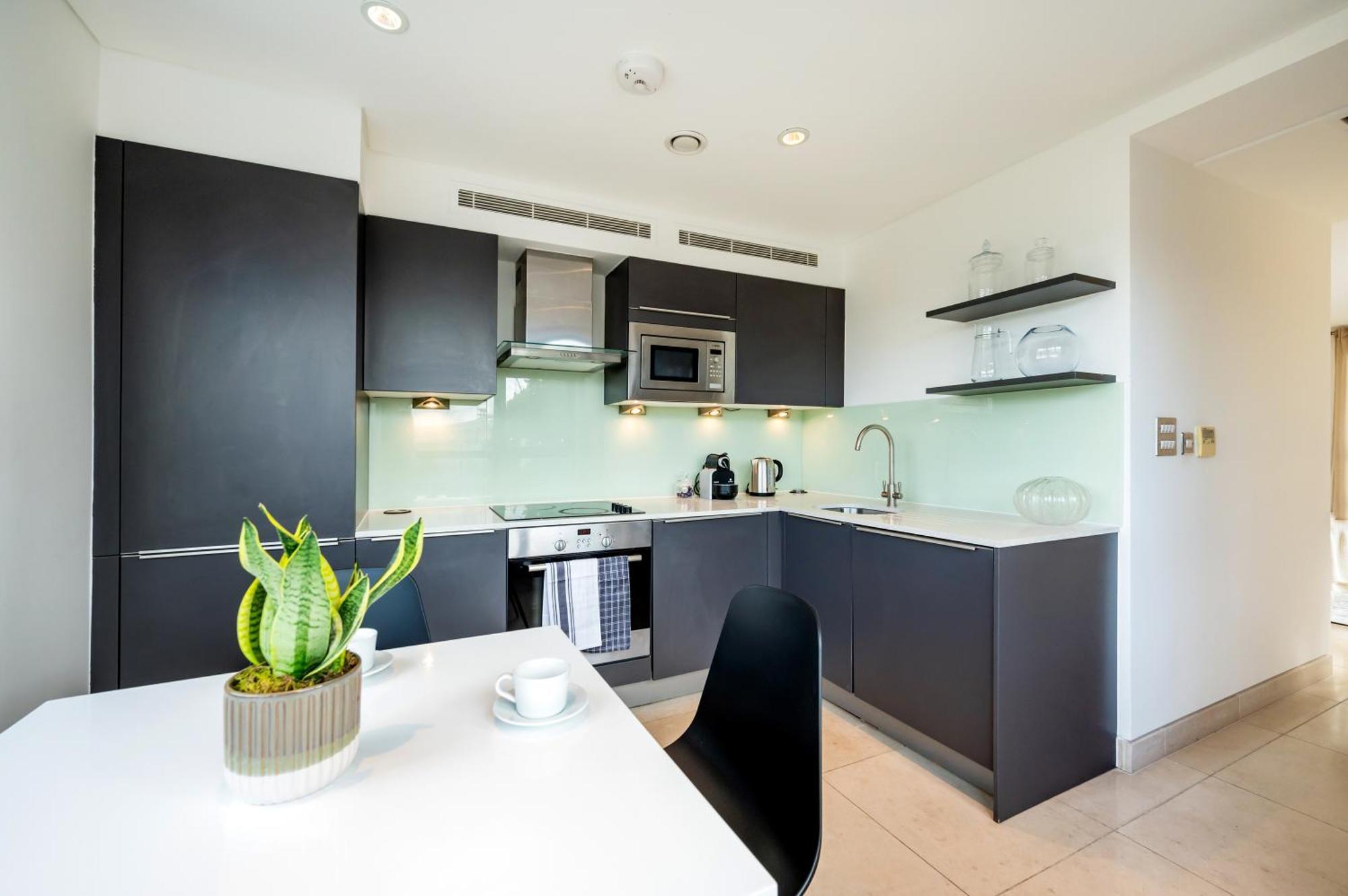 Appartement Urban Haven A Central Modern Gem *