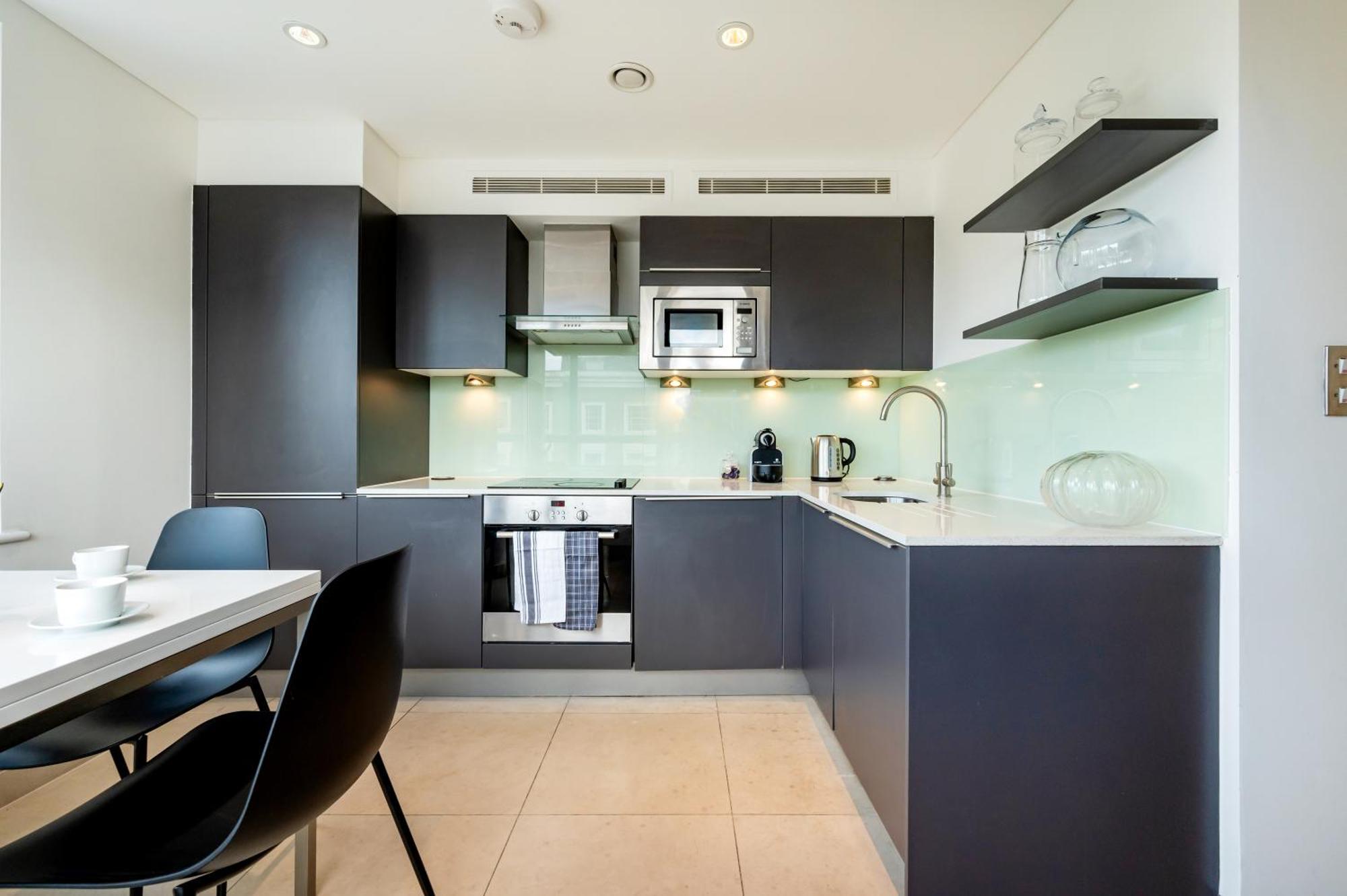 Urban Haven A Central Modern Gem Appartement
